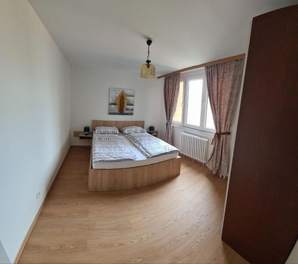 Apartamento Bilino Polje Zenica Exterior foto