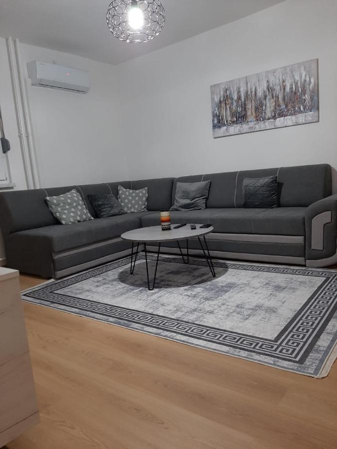 Apartamento Bilino Polje Zenica Exterior foto